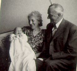 e1.jpg (12399 bytes)